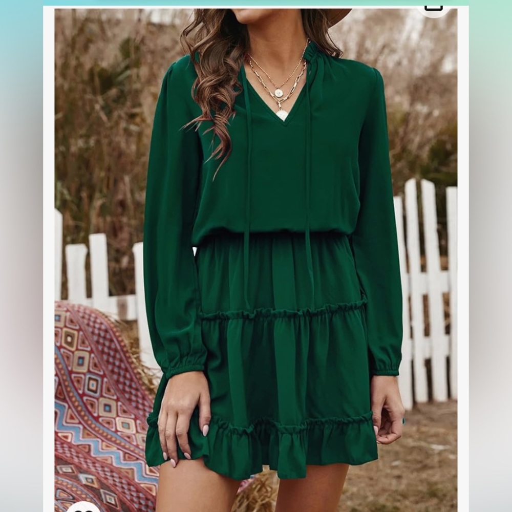NWT BTFBM dark green Long sleeve, tie V-neck A-line swing mini dress siz…